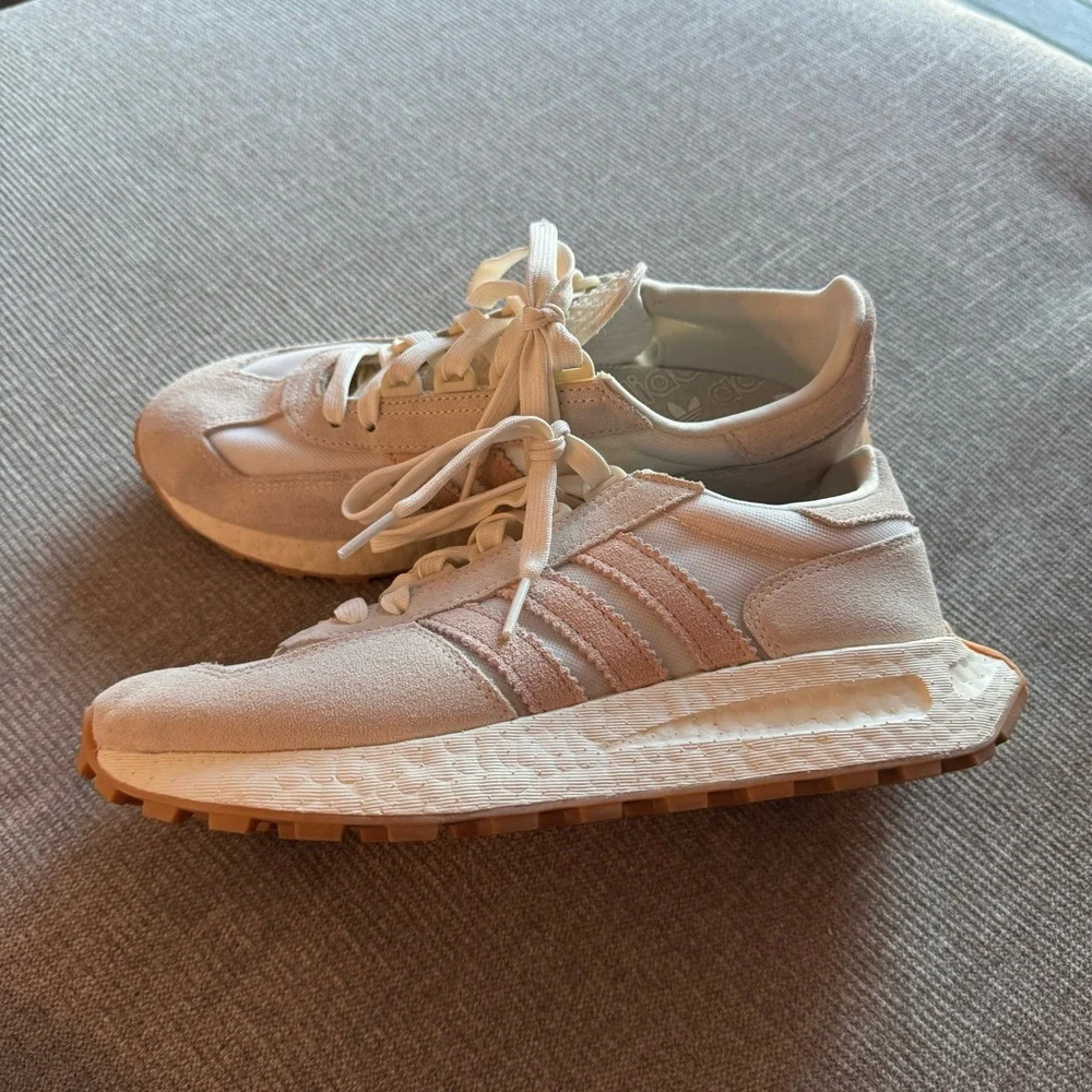 Adidas Retropy E5 Running Shoes - Picture 3 of 11